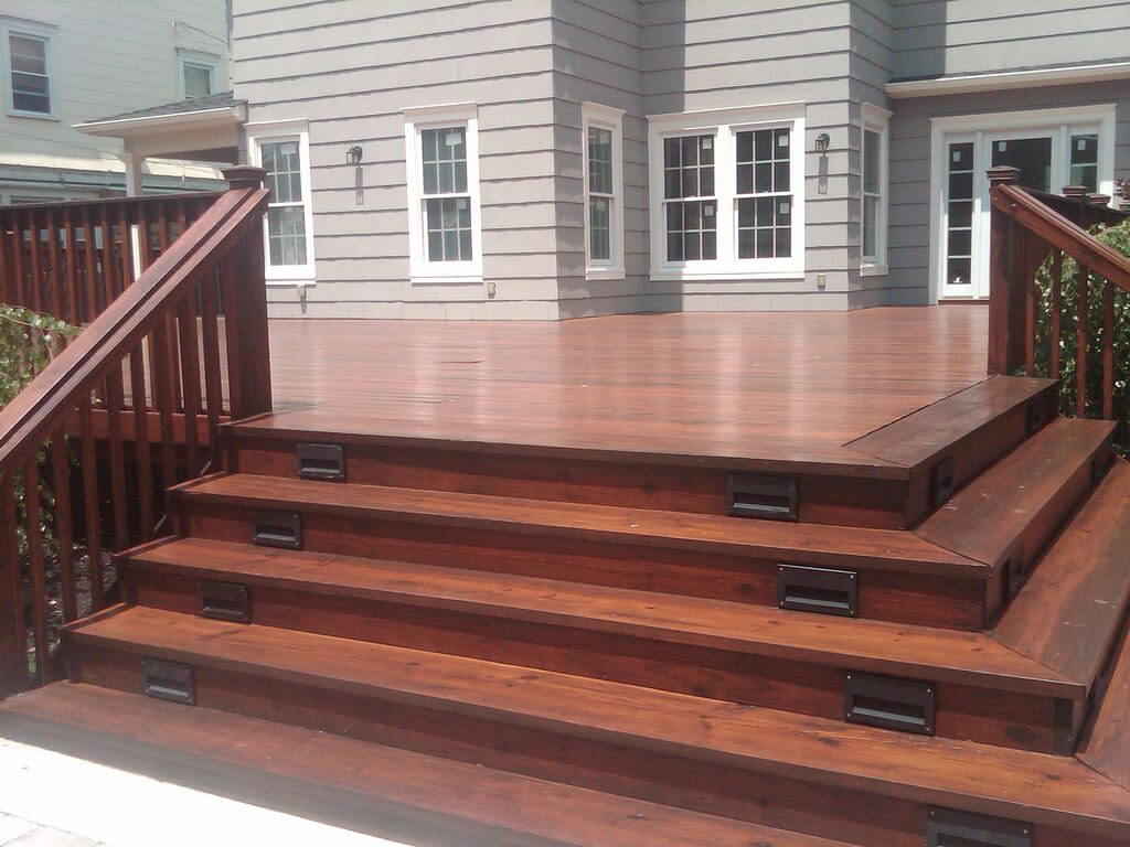 Applying A Deck Stain In Full Sun Best Deck Stain Reviews Ratings